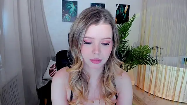 FollowLovee online show from April 11, 4:29 am