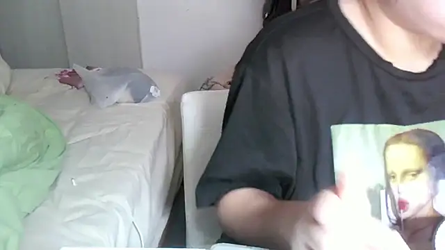 iamMalixxx online show from March 15, 1:02 pm