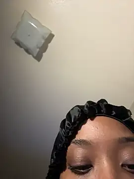 creamydelight69 online show from February 19, 12:32 am