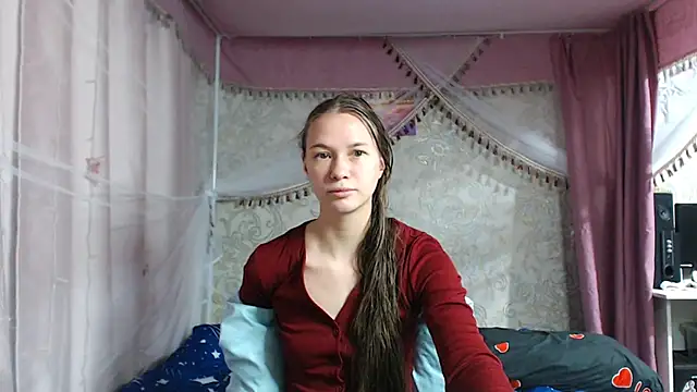 leila bambi  online show from November 12, 9:07 am