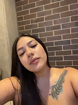 Latina vanessa online show from May 12, 1:14 am