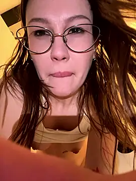 RinaCat online show from January 11, 7:35 am