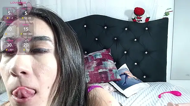 nikol winick online show from March 7, 5:58 am