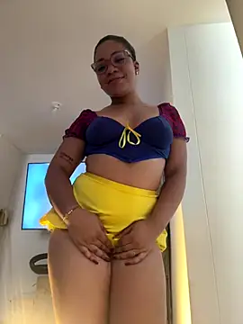 ashley Tompson1 online show from January 8, 7:07 pm