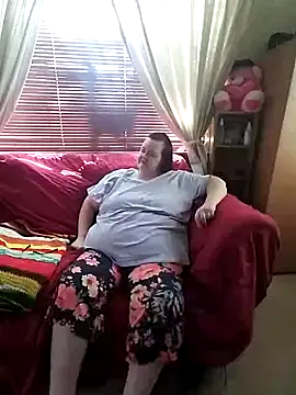 Bayou Woman68 online show from April 12, 7:16 pm