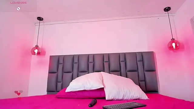 Abbyadams online show from November 11, 3:35 am