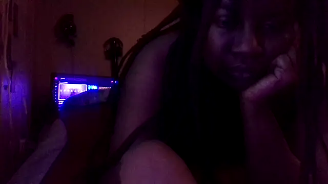 EbonyFetishQueen online show from December 19, 5:32 am
