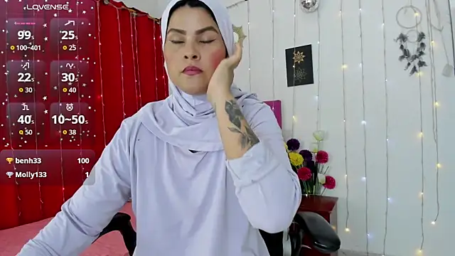 AishaAmin  online show from September 12, 2:02 pm