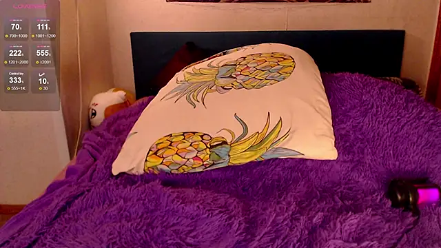 VanessaLincum online show from September 27, 6:42 am