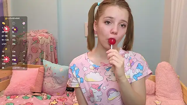 PrincessLittleKiki online show from October 16, 7:33 am