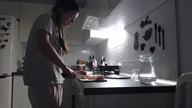  JustmeHere  online show from September 17, 8:34 am