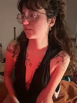  foxygirl  online show from March 23, 9:32 pm