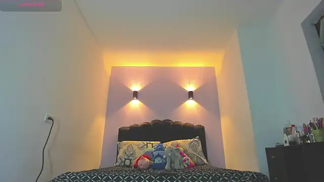 Sofia Clauss  online show from April 15, 6:14 am