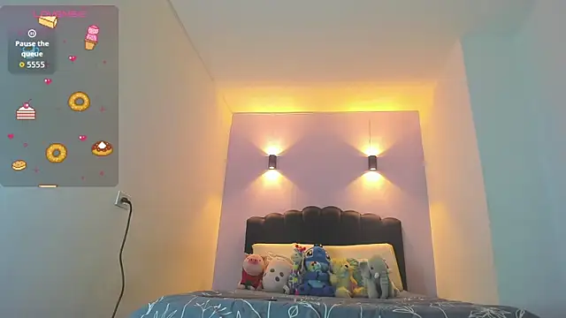 Sofia Clauss  online show from December 21, 4:17 am