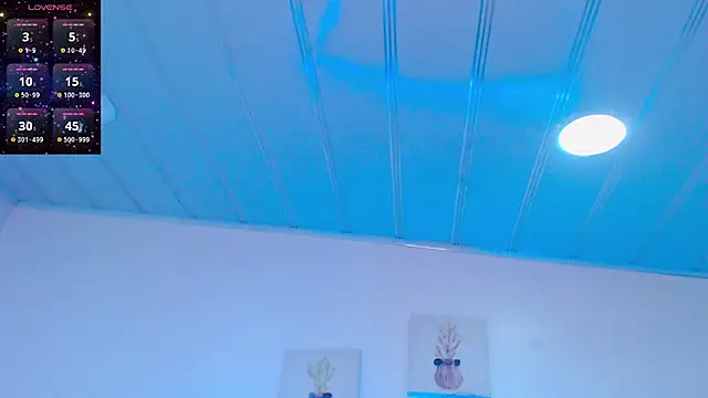 candy lux  online show from April 14, 8:09 pm