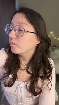 emigooflordXD online show from March 15, 1:24 pm