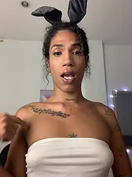 turabbitxx online show from February 24, 8:57 am