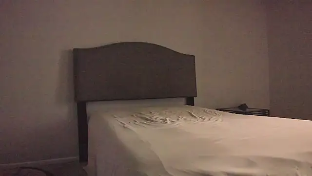 yiauana online show from February 27, 10:26 am