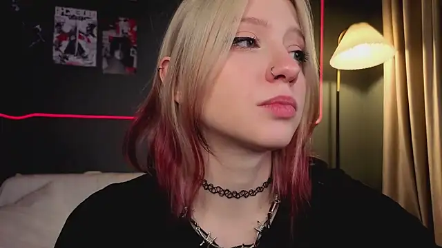 arielabradberry online show from March 23, 3:51 pm