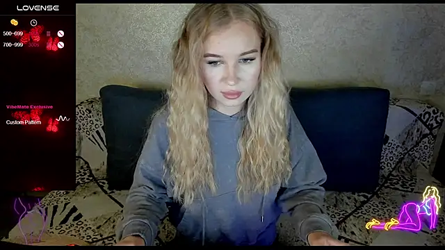  NigoNika online show from November 23, 1:35 pm