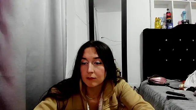 Sweet-Suck69 online show from March 13, 4:14 am