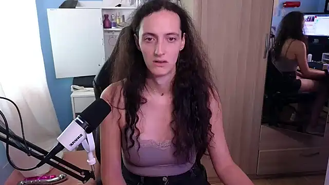 MemiKouki online show from September 22, 4:05 pm