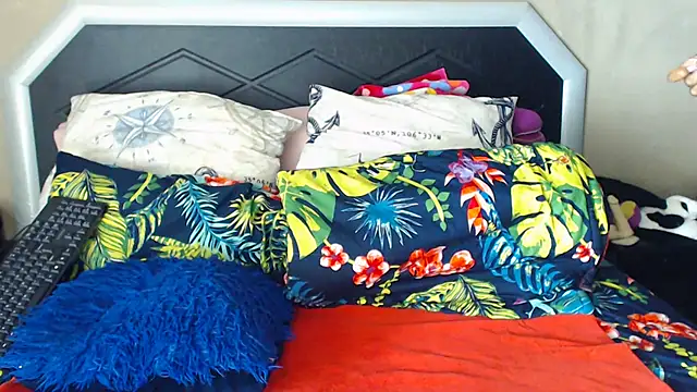 Bulkyyass online show from October 1, 1:21 am