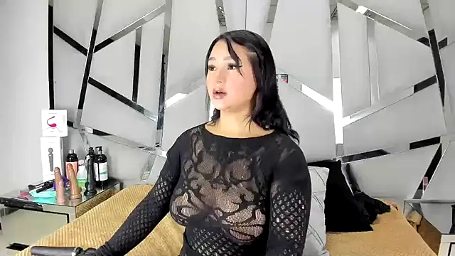 Catherinee69 x online show from May 30, 4:10 am