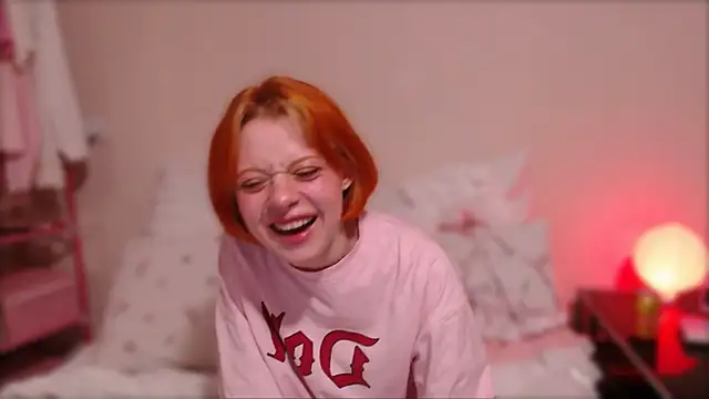 KatieMelone online show from May 6, 8:24 pm