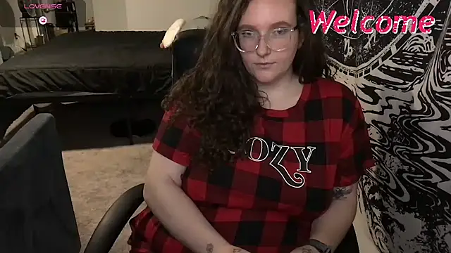 goodgirllolagrey online show from November 21, 11:40 pm