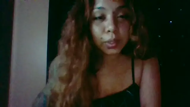 Jennxdolls online show from March 13, 11:00 am