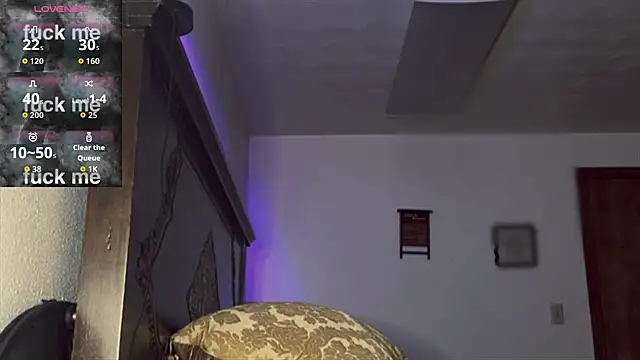 MonroeLoves online show from February 20, 9:33 am