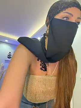 Amberonee31 online show from April 14, 9:15 pm