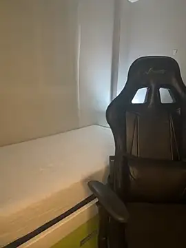 MisFrekcles  online show from October 7, 6:51 am