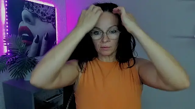 HelenLuxx online show from September 25, 5:50 am