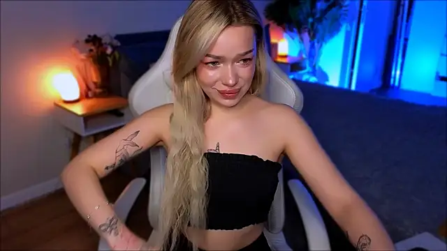 Lily Yin online show from February 15, 6:05 am