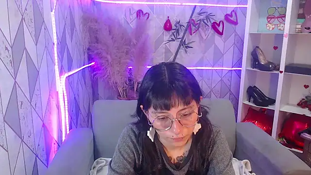 charlottemoonxz online show from September 19, 8:52 pm