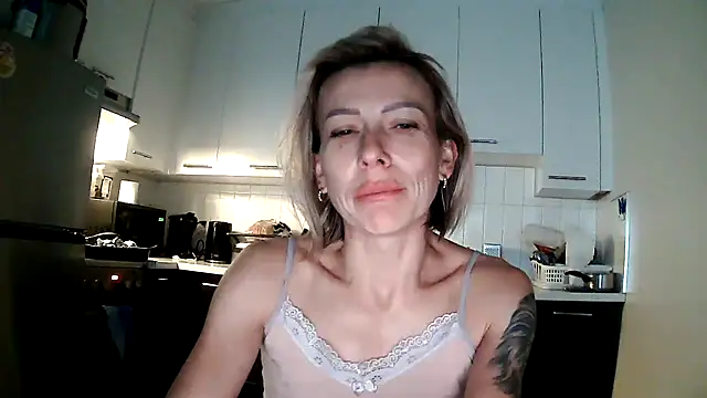 anechka1 online show from September 25, 11:42 am