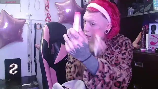 charlotbelucci  online show from March 3, 7:36 am