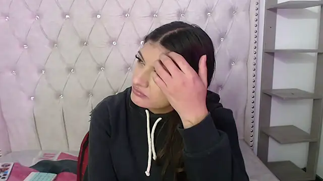 Abril Squirt online show from November 21, 10:34 pm