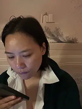 Eliza-E online show from February 5, 12:46 am