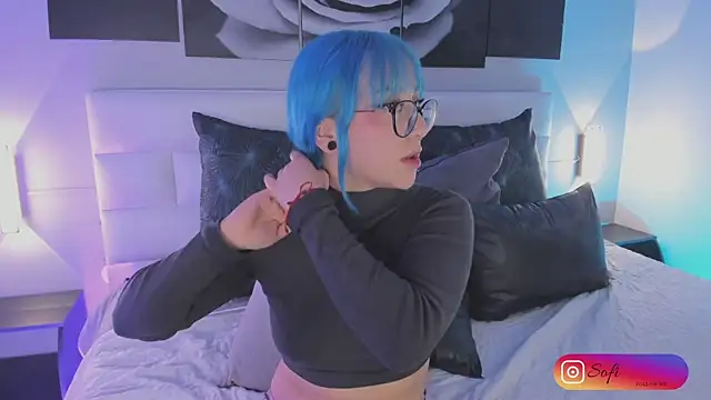 sofi bakerr online show from September 9, 1:33 pm