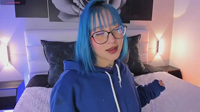 sofi bakerr online show from October 7, 11:47 am