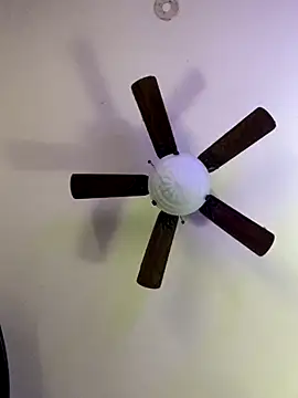 holyeroticss online show from October 17, 2:04 am