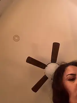 holyeroticss online show from November 16, 1:29 am