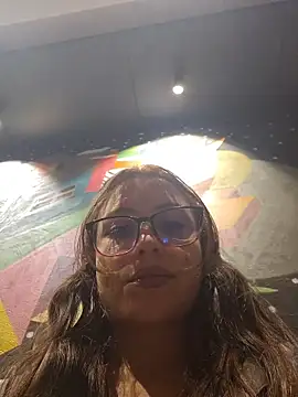 mmm-Virginia online show from October 28, 7:19 pm