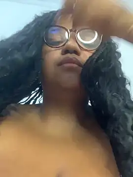 SweetLizzyBBW online show from May 18, 3:49 am
