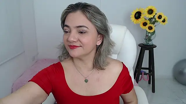 ana milf online show from September 24, 1:32 pm