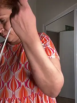 ladycreamypr2 online show from March 19, 2:27 am