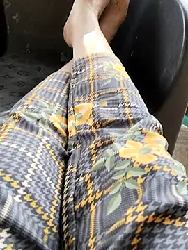 Miss Ayesha online show from January 8, 9:35 am